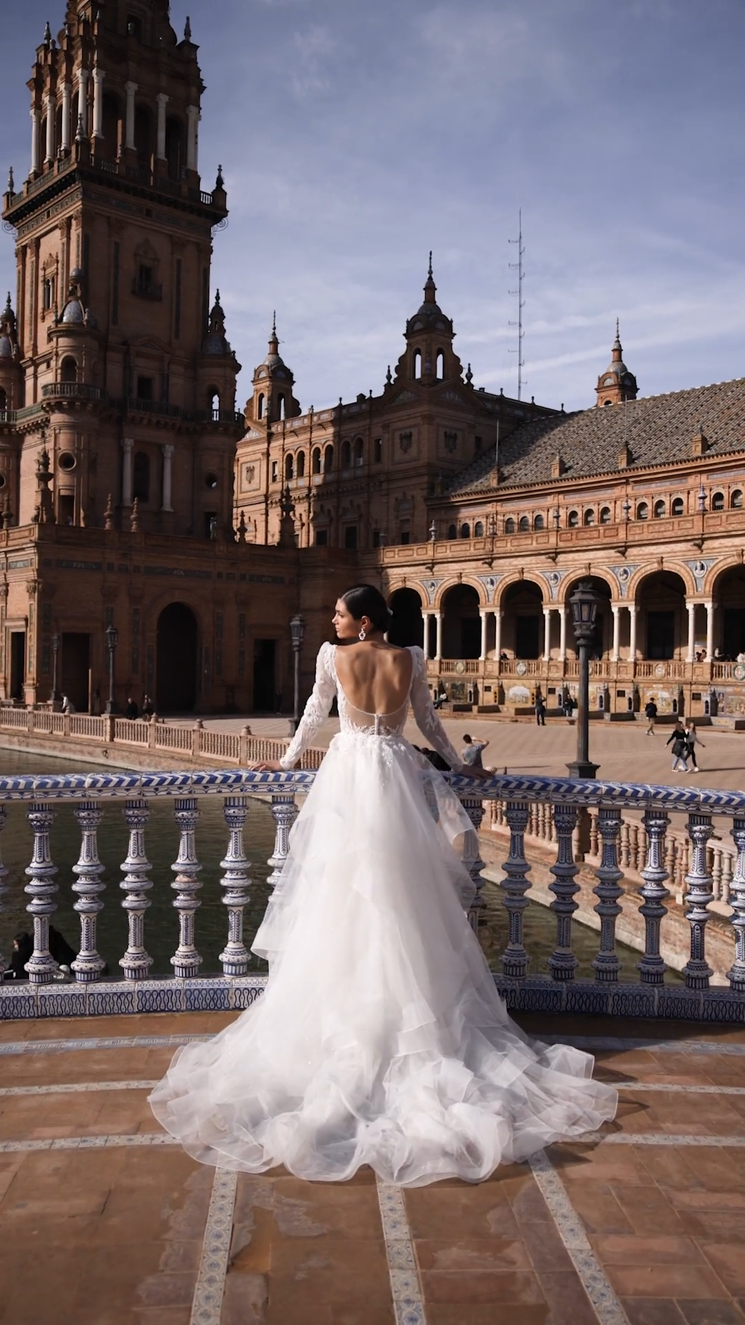 ValStefani DANIELA Stardust Tulle and Beaded Lace Appliques Mermaid with Detachable Long Sleeves and Cascading Train ValStefani DANIELA Stardust Tulle and Beaded Lace Appliques Mermaid with Detachable Long Sleeves and Cascading Train