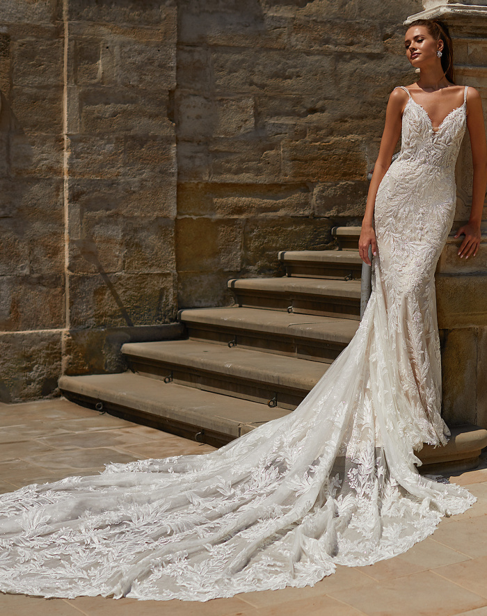 'Couture Wedding Dresses For A Lavish Wedding' Image #1
