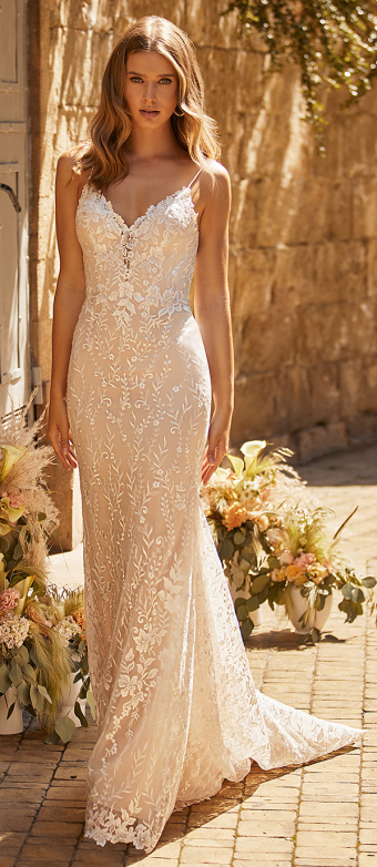 'Slim Wedding Dresses' Image #1